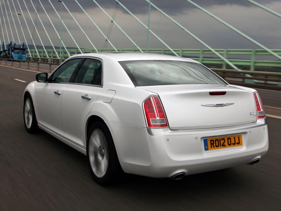  Chrysler 300C 2012 года  (UK) (фото 70 из 91)